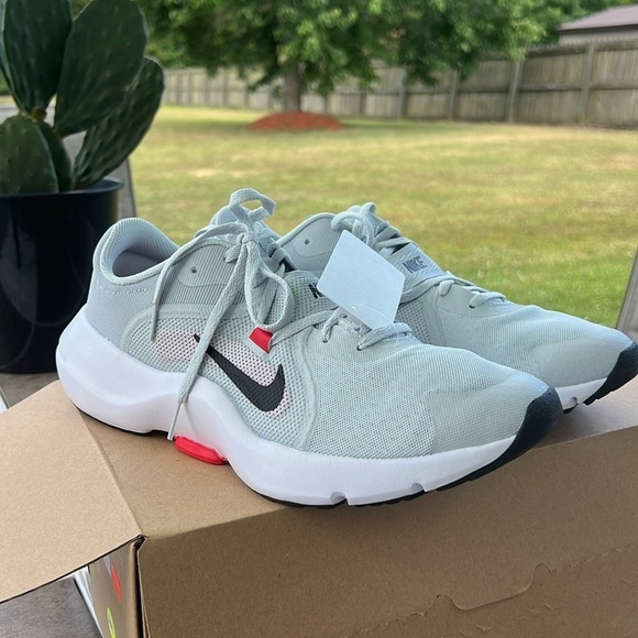 M Nike in season TR 13 - Picture 1 of 6
